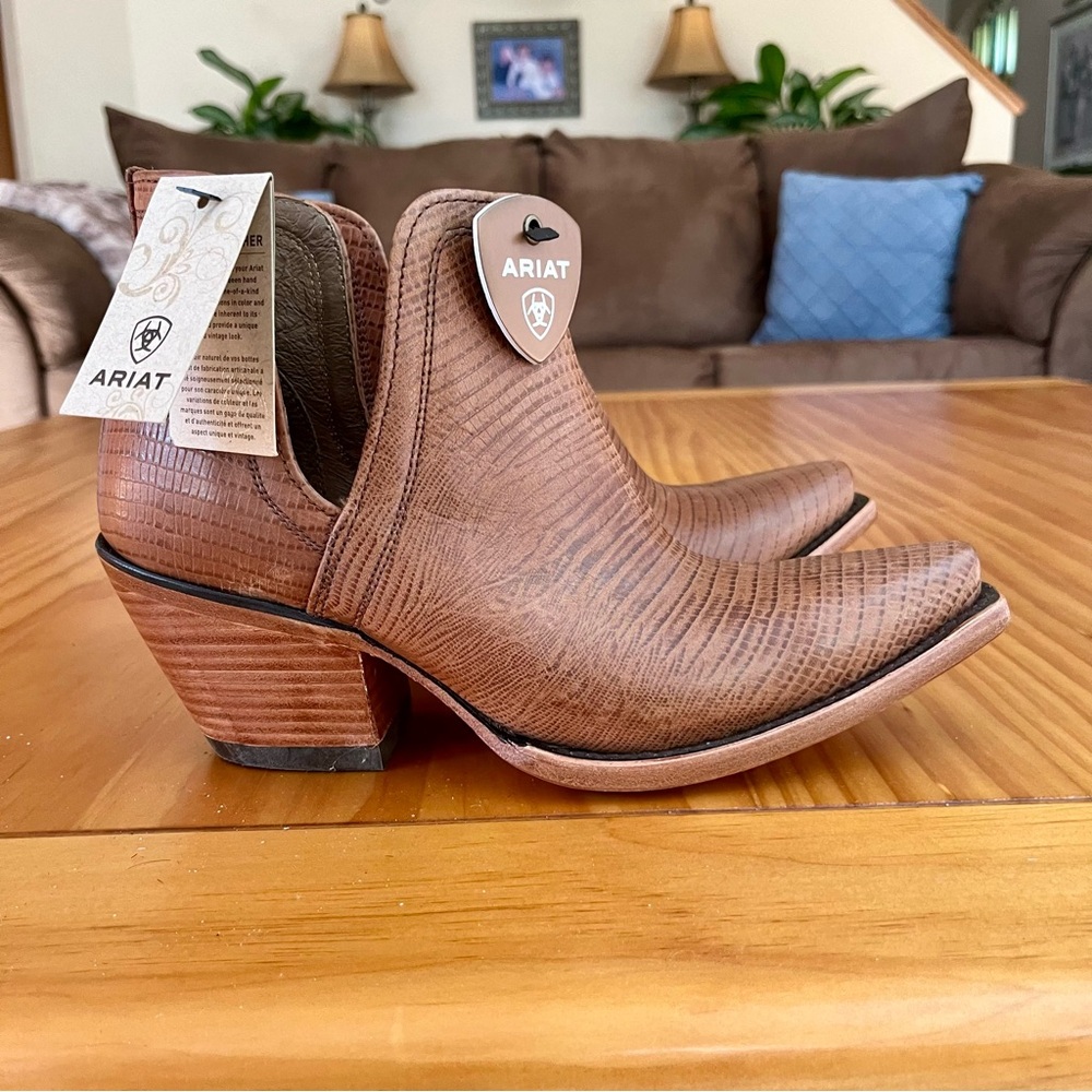 AUTHENTIC ARIAT DIXON LIZARD PRINT ANKLE BOOTS